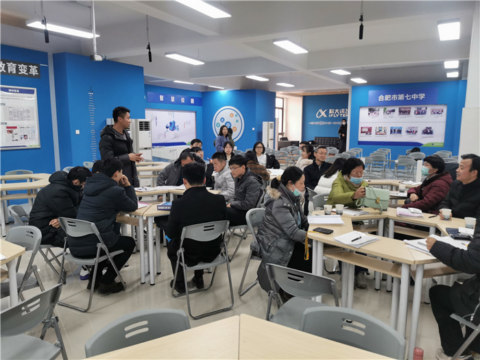 高二級部：同課異構(gòu)締結(jié)友誼、教研興校開拓天地(圖4)