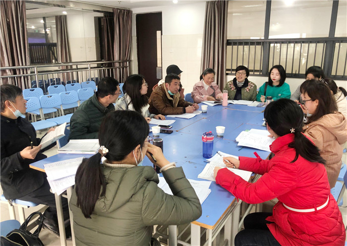 高二級(jí)部：同課異構(gòu)展風(fēng)采、教研活動(dòng)促成長(zhǎng)(圖5)