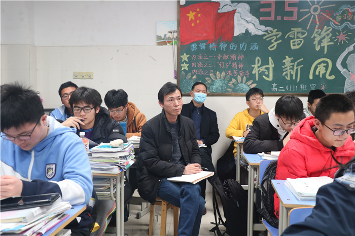 高二級(jí)部：推門聽課日日新，教研相長(zhǎng)節(jié)節(jié)高(圖8)