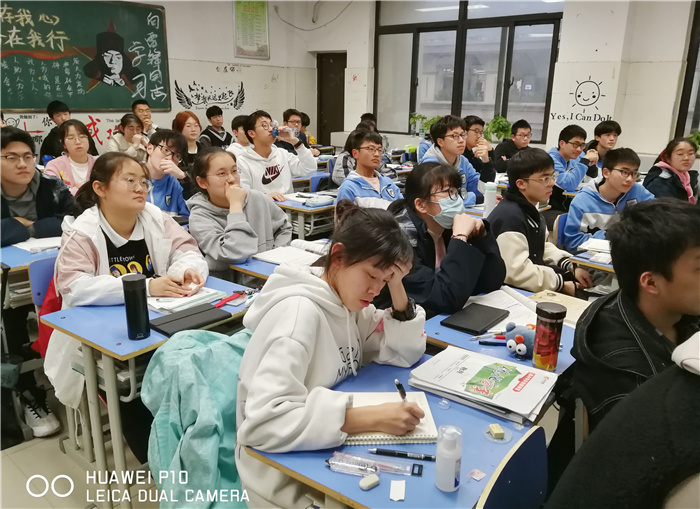 高二級部：職業(yè)生涯規(guī)劃啟迪夢想，高二十六學(xué)子厲兵秣馬(圖4)