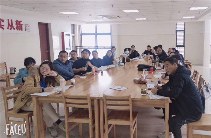 辦公室：合肥七中推進(jìn)新課程、新教材實(shí)施專項(xiàng)培訓(xùn)(圖8)