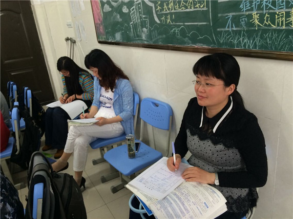 同課異構(gòu)展風(fēng)采，齊心研討共提升(圖4)