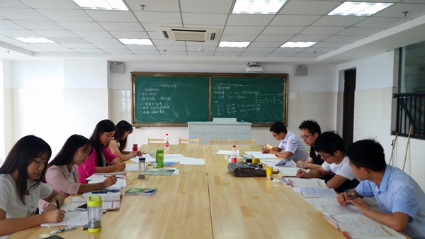 助力青年教師成長(zhǎng)，成就教育夢(mèng)想(圖1)