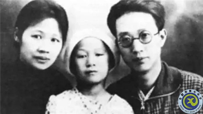 △妻子楊之華、女兒瞿獨伊和瞿秋白.jpg