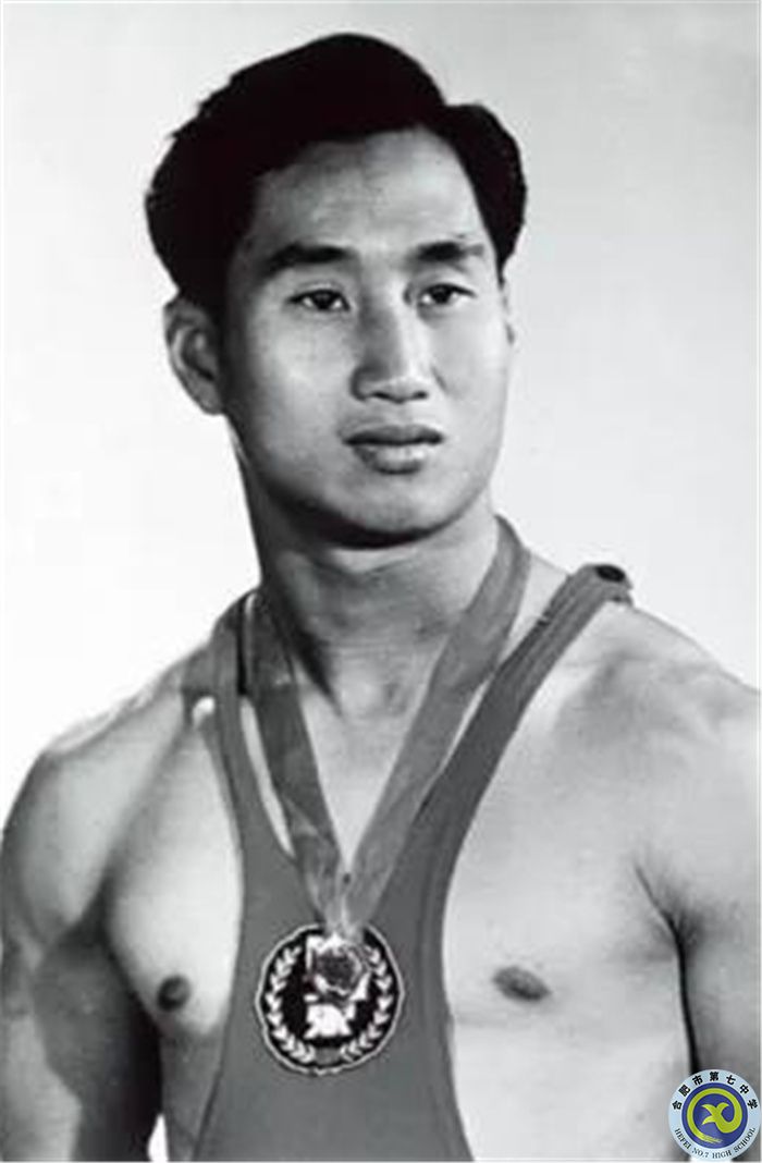△陳鏡開(kāi)（攝于1959年）.jpg