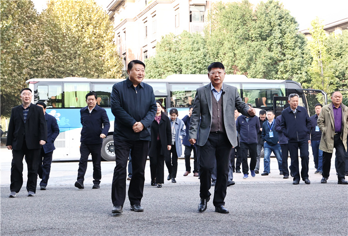 溫暖同行，守護(hù)心靈！安徽省心理健康教育現(xiàn)場(chǎng)會(huì)在合肥七中舉行！(圖1)
