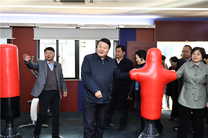 溫暖同行，守護(hù)心靈！安徽省心理健康教育現(xiàn)場(chǎng)會(huì)在合肥七中舉行！(圖3)