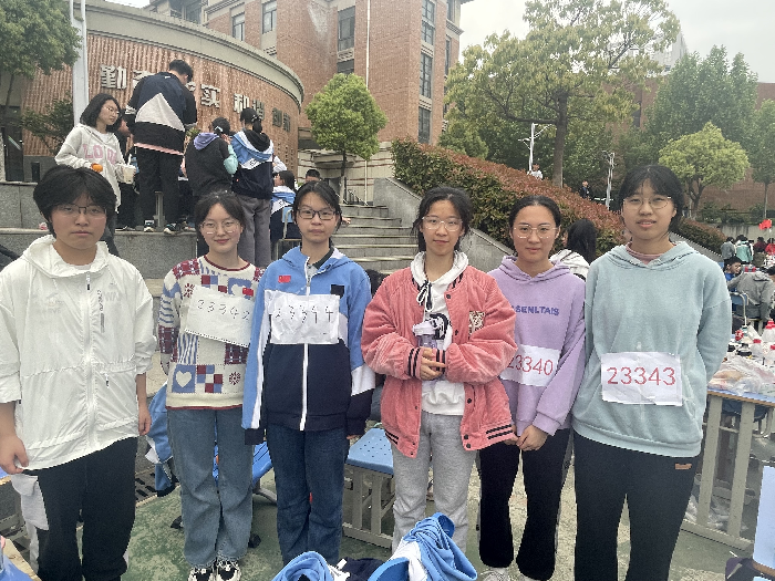最憶七中（十二），2024屆33班張?jiān)娖嫘闹械哪感?圖5)