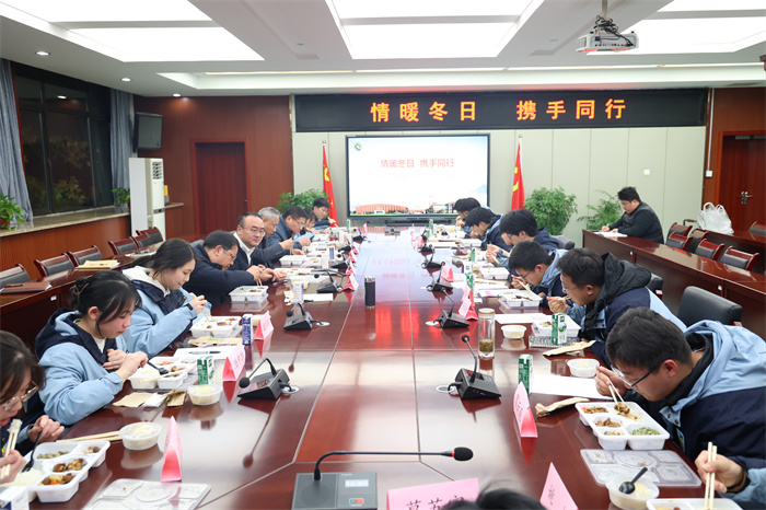 合肥七中高二年級(jí)“校長有約”晚餐會(huì)(圖1)