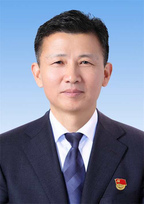 宋華俊 紫蓬分校校長(zhǎng)、副書記.jpg