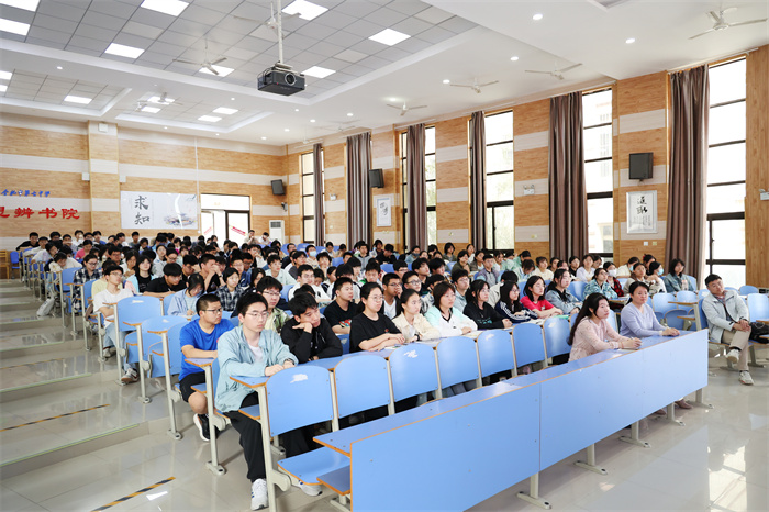 合肥七中高二年級開展“全球治理、國家安全與中國智慧”主題講座(圖3)