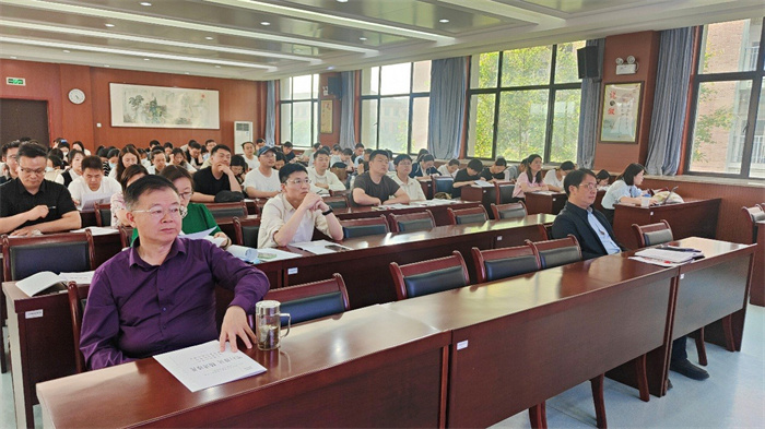 高一年級期中學情分析會5.jpg